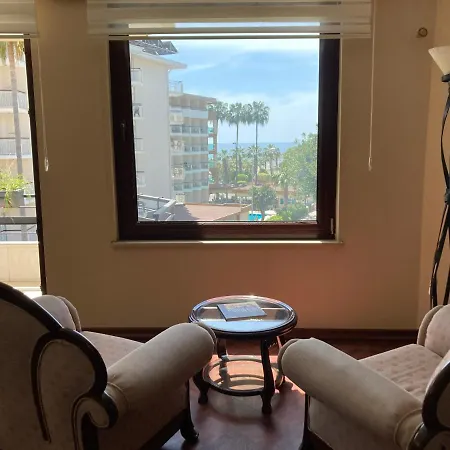 Central Flat W/ Balcony & Sea View, 1 Min To Beach Apartament Alanya